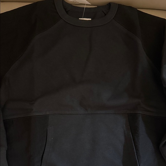 GAP Black Boys Kids Sweatshirt (Small 6-7) - Picture 4 of 5